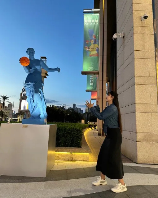 om, bIAA, Li om, bIAA, Li